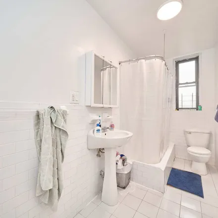 Image 4 - 770 Saint Marks Avenue, New York, NY 11216, USA - Apartment for rent