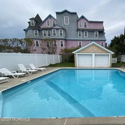 Rent this 5 bed house on The Grenville Hotel & Restaurant in Ocean Avenue, Bay Head