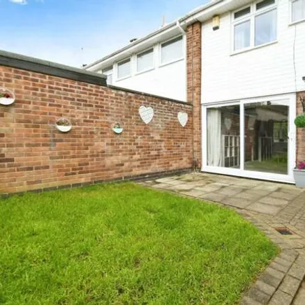 Image 2 - Grasscroft Close, Chesterfield, S40 4HN, United Kingdom - Townhouse for sale