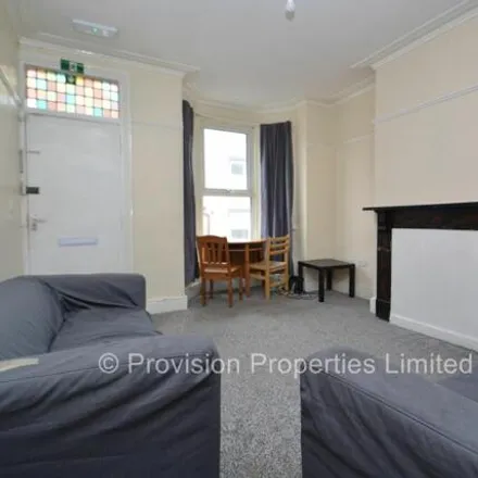 Rent this 6 bed townhouse on Thornville Court in Back Beamsley Mount, Leeds