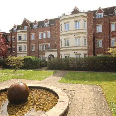 Image 1 - The Cedars, Guildford, GU1 1YZ, United Kingdom - Apartment for rent