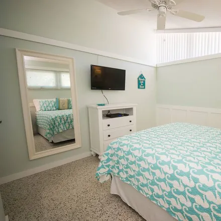 Image 1 - Holmes Beach, FL - Apartment for rent