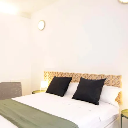 Rent this 1 bed room on Bruc & Bruc in Carrer de Mallorca, 290