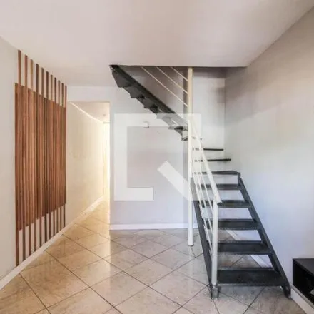 Rent this 2 bed house on Rua Tinharé in Heliópolis, Belford Roxo - RJ