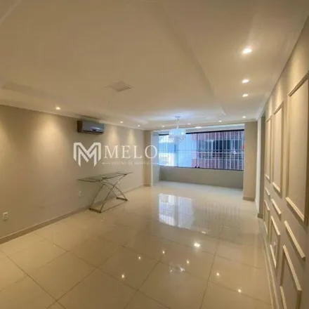 Rent this 2 bed apartment on Rua Francisco de Barros Barreto 376 in Boa Viagem, Recife -