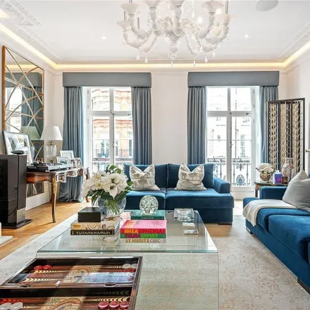 Rent this 5 bed townhouse on 6 Oakley Street in London, SW3 5NN