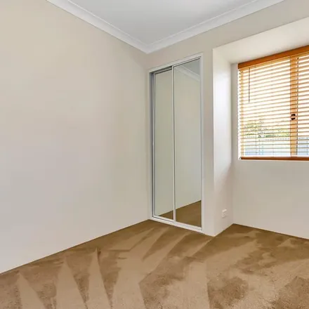 Rent this 4 bed apartment on Gretna Court in Kinross WA 6028, Australia