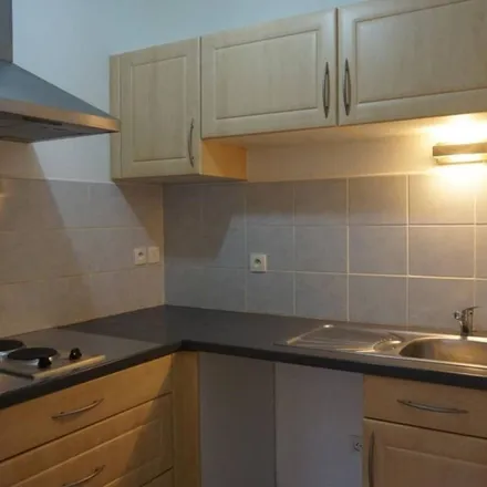Rent this 2 bed apartment on Rue des Écoles in 31660 Buzet-sur-Tarn, France