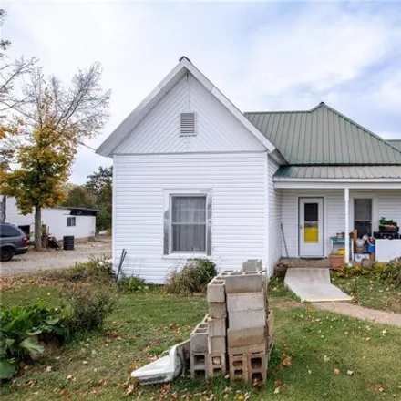 Buy this 2 bed house on 947 South Main Street in Fredericktown, MO 63645