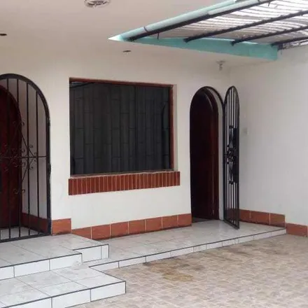 Buy this studio house on Calle Ayabaca in Santiago de Surco, Lima Metropolitan Area 15029