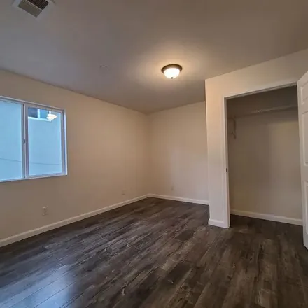 Rent this 2 bed townhouse on 7127 Hawthorn Avenue in Los Angeles, CA 90046
