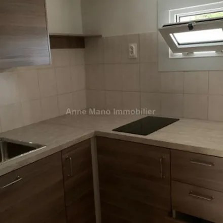 Image 3 - 2 Rue Racine, 02400 Château-Thierry, France - Apartment for rent