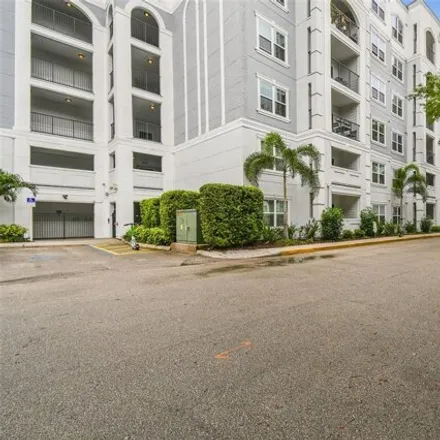 Buy this 1 bed condo on The Grande in East-West Expressway, Orlando