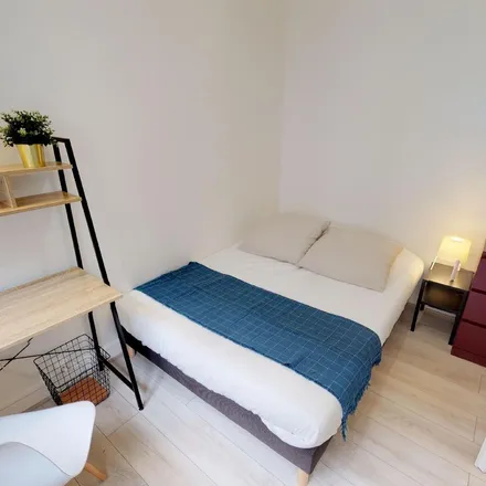 Rent this 3 bed apartment on 43 Rue Thomas Blanchet in 69008 Lyon, France