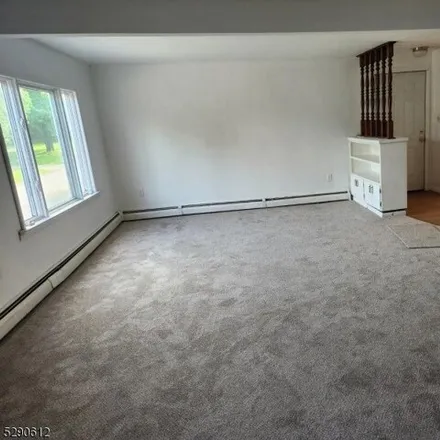 Image 7 - 22 Davis Rd Unit B, Franklin, New Jersey, 07416 - House for rent