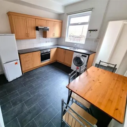 Image 3 - Bleasby Street, Nottingham, NG2 4FB, United Kingdom - Townhouse for rent