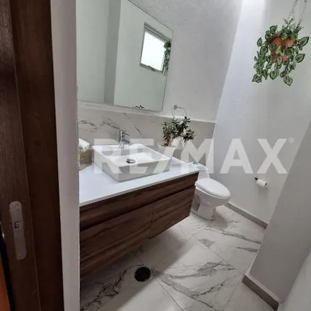 Buy this 2 bed apartment on Oxxo Convienence Store in Calle Nezahualpilli, Coyoacán