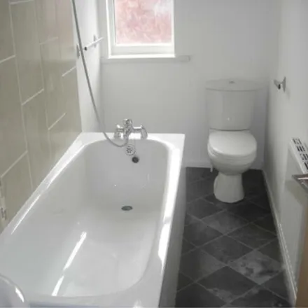 Image 4 - Back Meadow View, Leeds, LS6 1JQ, United Kingdom - Townhouse for rent