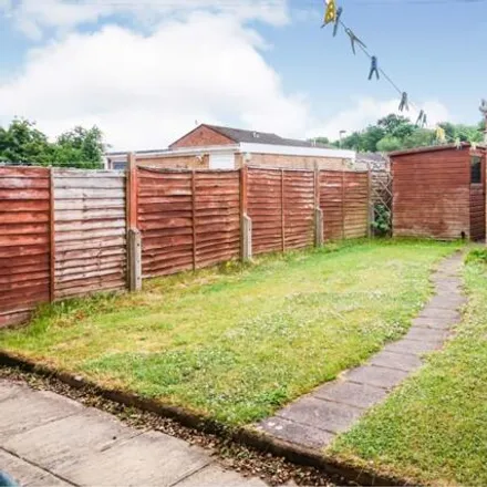 Image 3 - Woodsetton Close, Coseley, DY1 4LQ, United Kingdom - House for sale