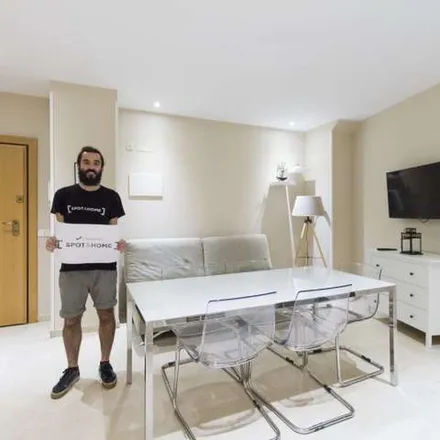 Rent this 2 bed apartment on Madrid in Tiendas Así, Calle del Arenal