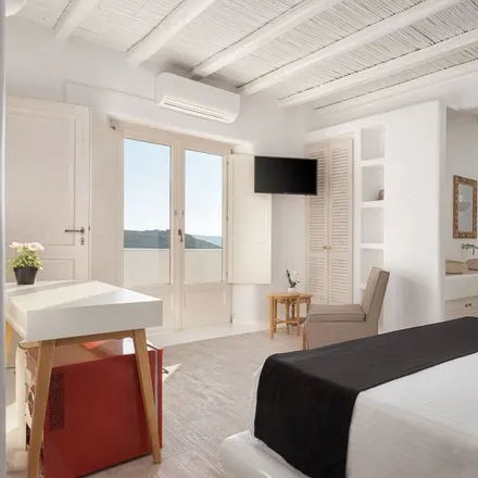 Rent this 6 bed house on Mykonos in Psarou, Mykonos Regional Unit