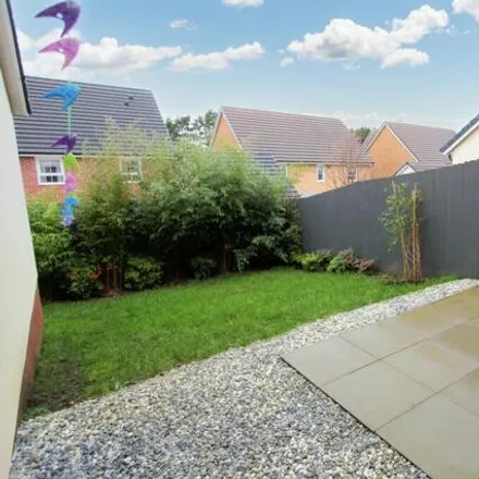 Image 9 - Green Meadow Close, St Athan, CF62 4NT, United Kingdom - Townhouse for sale