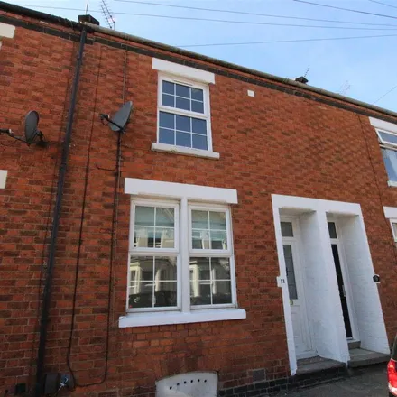Rent this 4 bed apartment on Clarke Road in Northampton, NN1 4PW