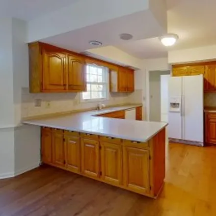 Rent this 5 bed apartment on 609 Hunters Lane