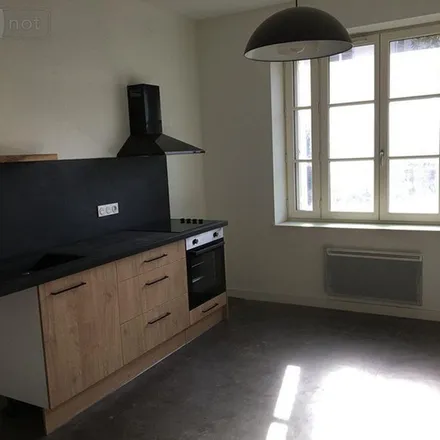 Rent this 3 bed apartment on 9 Rue de Hennau in 35160 Montfort-sur-Meu, France