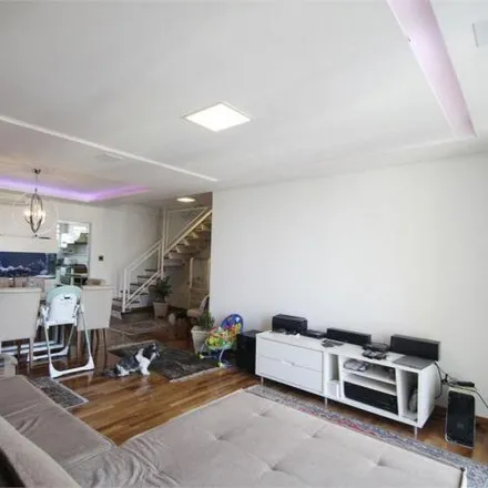 Buy this 3 bed apartment on Alameda Barros 379 in Santa Cecília, São Paulo - SP