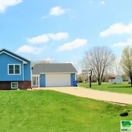 Buy this 5 bed house on 34 Deer Run Cir in South Dakota, 57049