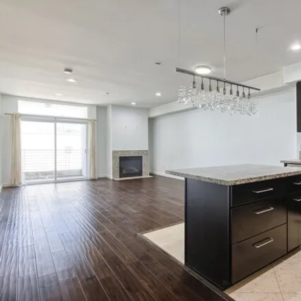 Rent this 2 bed condo on 4623 Oakwood Avenue in Los Angeles, CA 90004