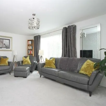 Image 3 - Twizell Place, Ponteland, NE20 9QH, United Kingdom - Duplex for sale