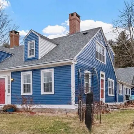 Buy this 4 bed house on 467 Pembroke Street in Pembroke, NH 03275