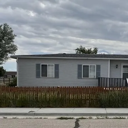 Buy this studio apartment on 364 Bonney Avenue in Wamsutter, WY 82336