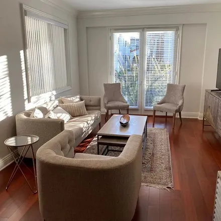 Rent this 3 bed apartment on 8725 Gregory Way in Los Angeles, CA 90035