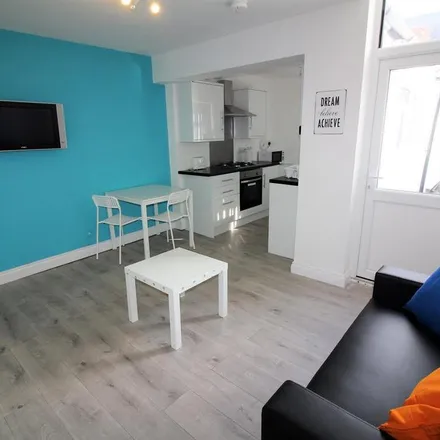 Rent this 2 bed apartment on unnamed road in Middlesbrough, TS1 4EF