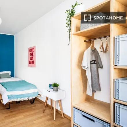 Rent this 2 bed room on Genuine Treats in Boxhagener Straße 43, 10245 Berlin
