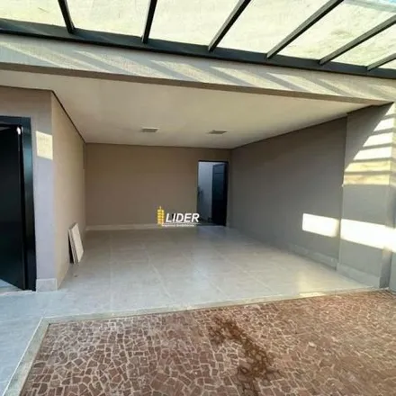 Buy this 3 bed house on Avenida Doutor Vicente Salles Guimarães in Alto Umuarama, Uberlândia - MG