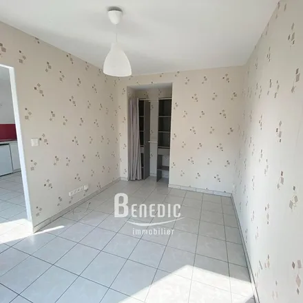 Rent this 1 bed apartment on La Belle Tanche in 65 Chemin de la Petite Broche, 57000 Metz
