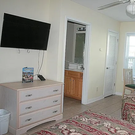 Rent this studio apartment on Calabash