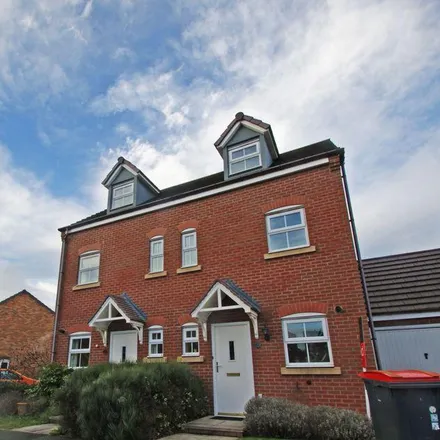 Rent this 3 bed house on Riven Road in Telford and Wrekin, TF1 5LL