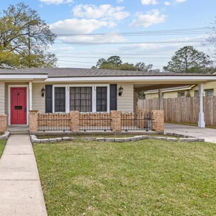 Buy this 3 bed house on 607 Saint Camille St in Lafayette, Louisiana