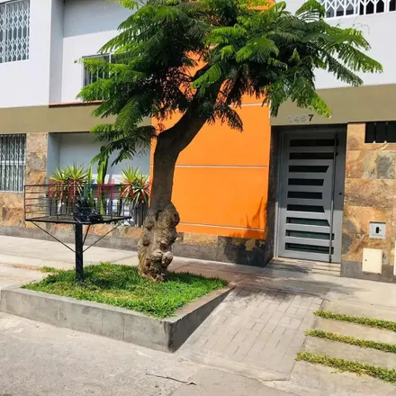 Image 8 - Avenida Los Próceres de Huandoy, Los Olivos, Lima Metropolitan Area 15307, Peru - Apartment for sale