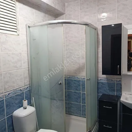 Rent this 3 bed apartment on Atapark Bilgisayar in Atapark Caddesi, 06280 Keçiören