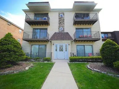 Rent this 2 bed condo on 6159 Marshall Ave Unit 201 in Chicago Ridge, Illinois