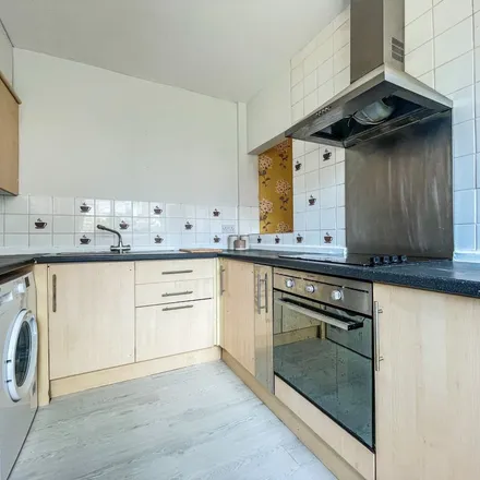 Rent this 2 bed apartment on MS News in 162 Gladstone Road, Barry