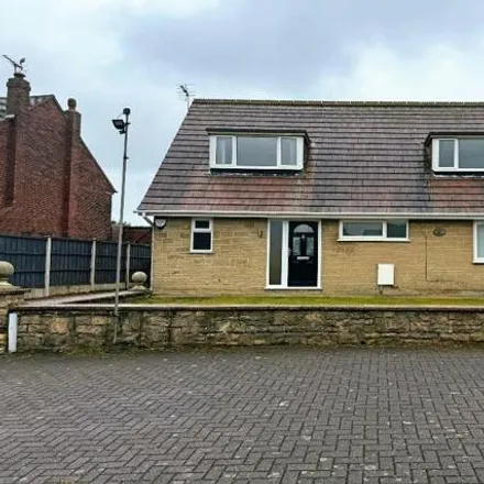 Rent this 3 bed house on High Street in Clowne, S43 4JT