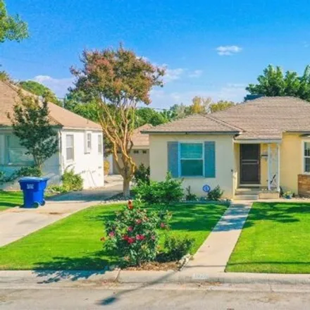 Buy this 3 bed house on 1669 Los Robles Drive in Kern County, CA 93306