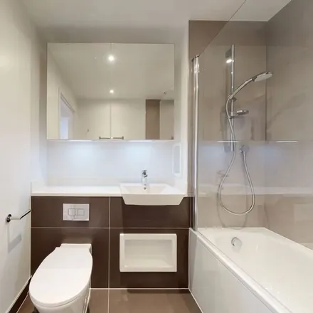 Rent this 3 bed apartment on Park Central West in Ash Avenue, London